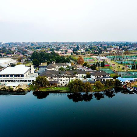 The Lakes Hotel & Conference Centre Benoni Dış mekan fotoğraf