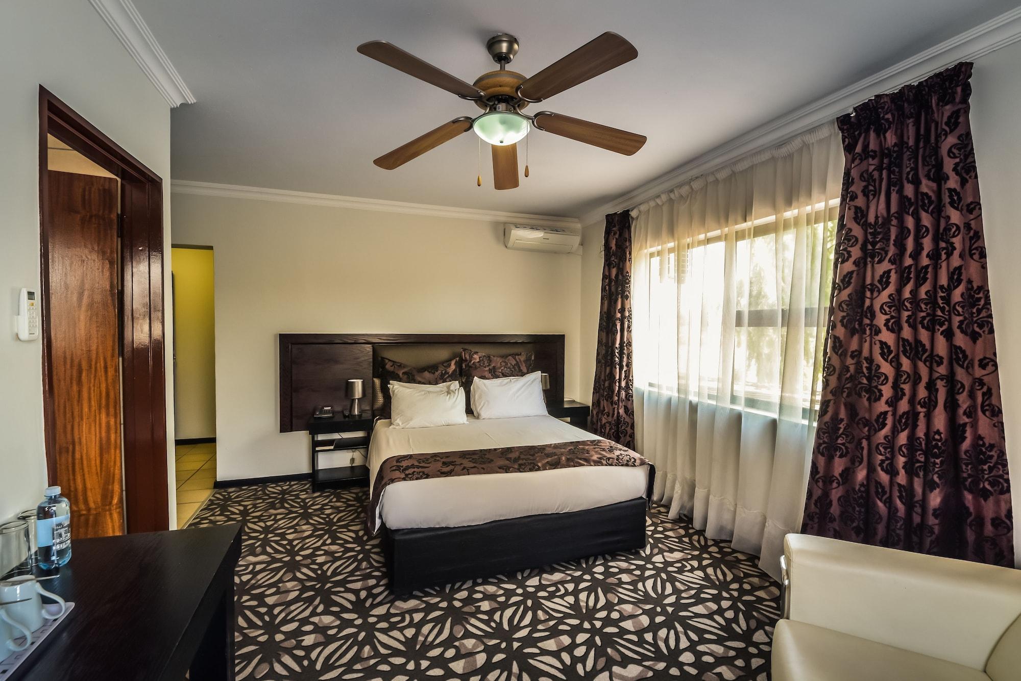 The Lakes Hotel & Conference Centre Benoni Dış mekan fotoğraf
