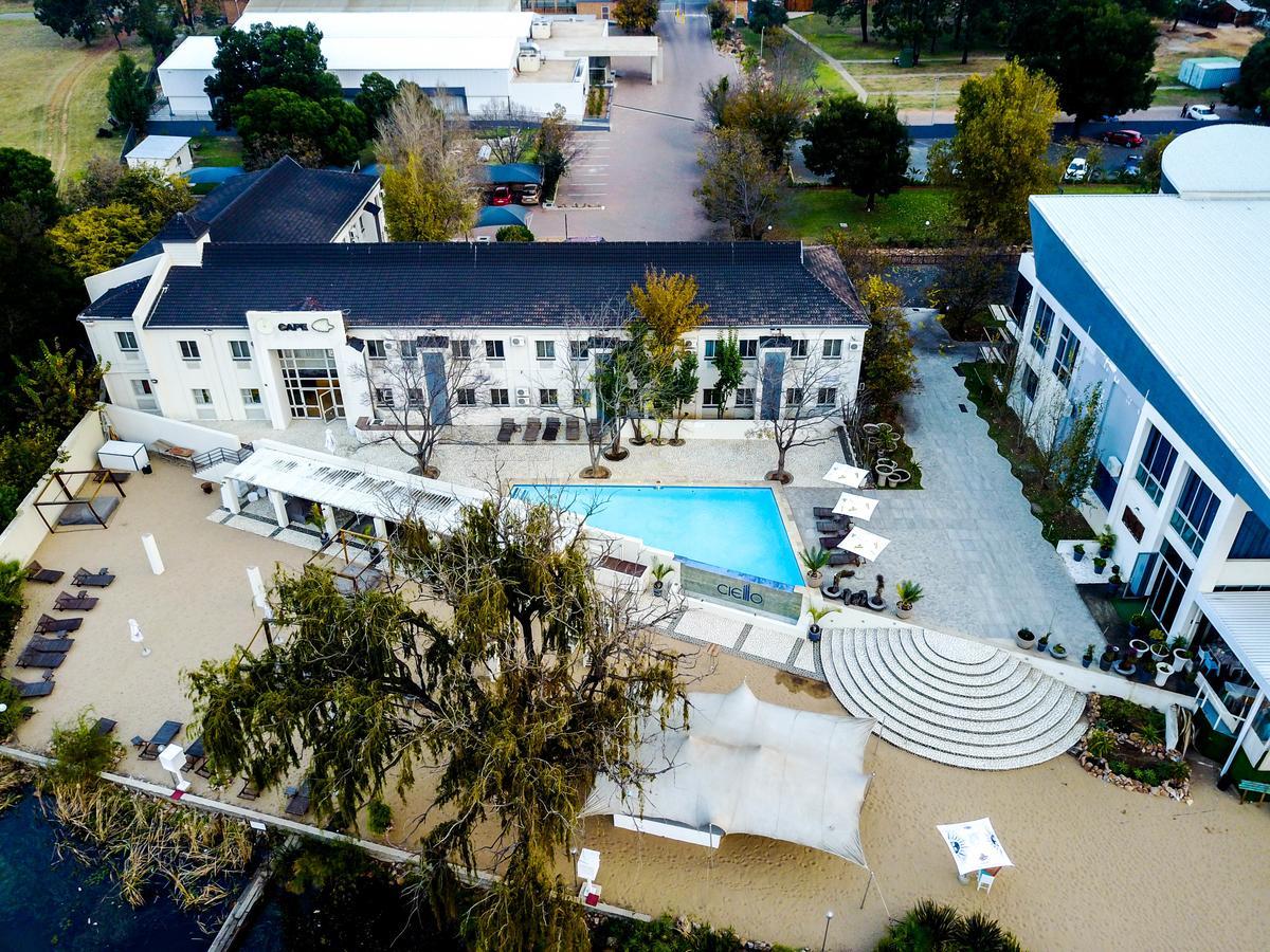 The Lakes Hotel & Conference Centre Benoni Dış mekan fotoğraf